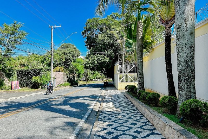 Casa Á VENDA, 118m - 3 Dorm. 1 Suíte - R$ 392.000 - Res. Solar dos Pinheiros -  Sorocaba Rua Ramon Haro Martini Sorocaba - 