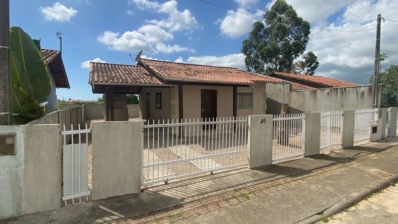 Casa de Alvenaria no Bairro Joaia tijucas Rua Jose Jorge vargas Tijucas - 