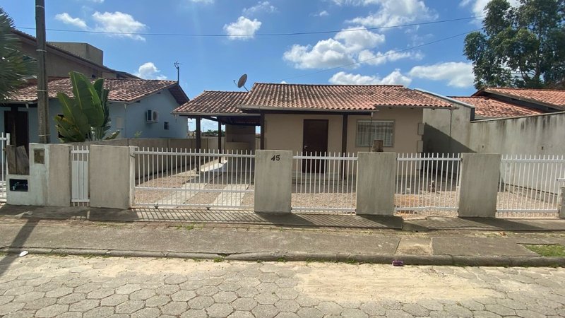Casa de Alvenaria no Bairro Joaia tijucas Rua Jose Jorge vargas Tijucas - 