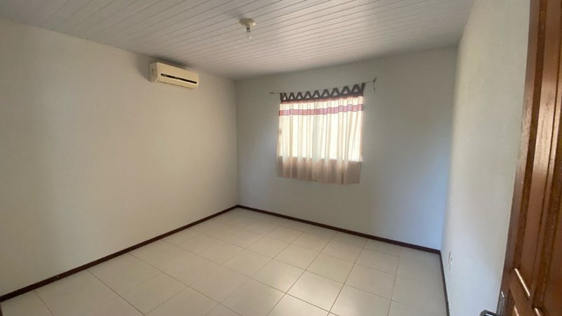 Casa de Alvenaria no Bairro Joaia tijucas Rua Jose Jorge vargas Tijucas - 