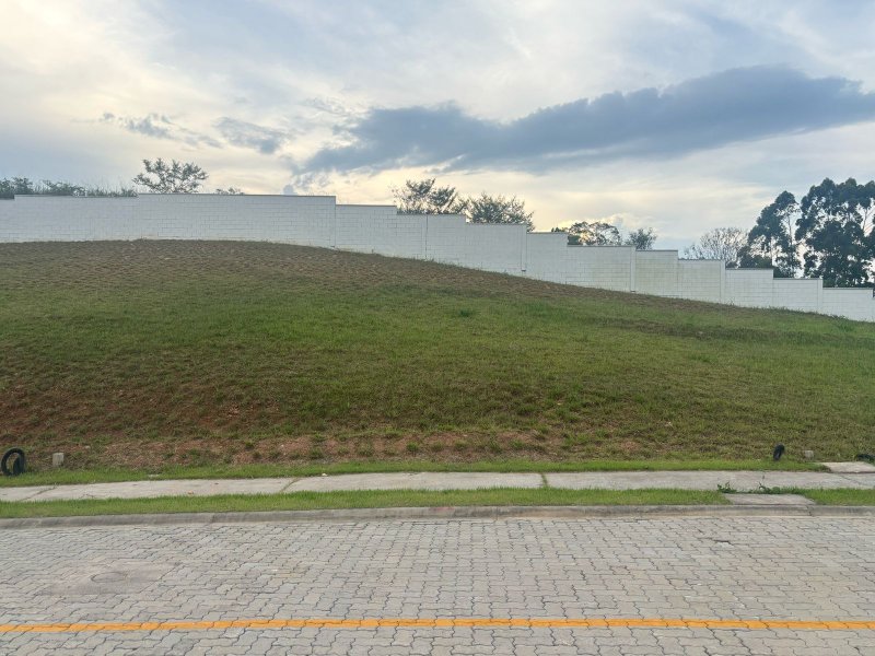 Terreno no condomínio fechado Alínea! Rua Benjamin Dagnoni Itajaí - 