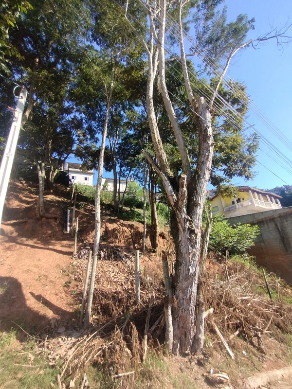 Terreno à venda no centro de Igaratá, próximo à represa - Igaratá - 
