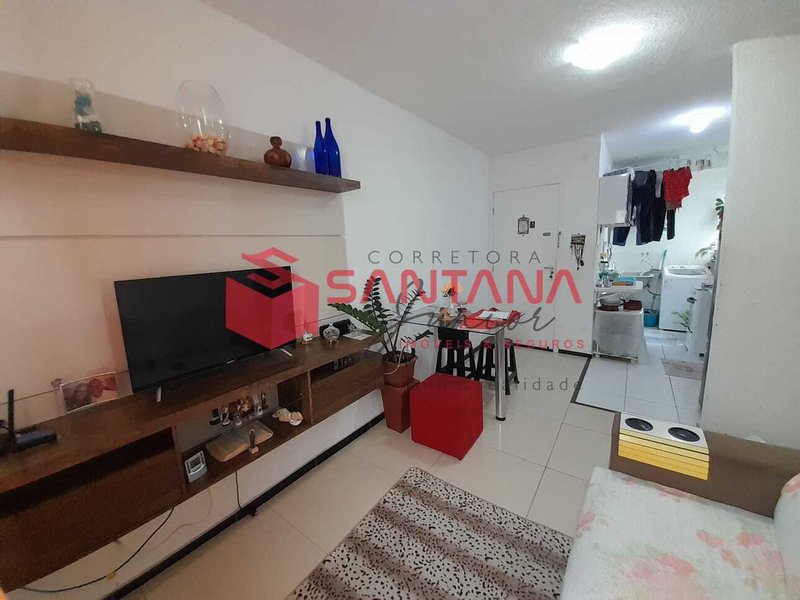 Apartamento com 2/4 à venda em Abrantes Rua Lagoa Branca Camaçari - 