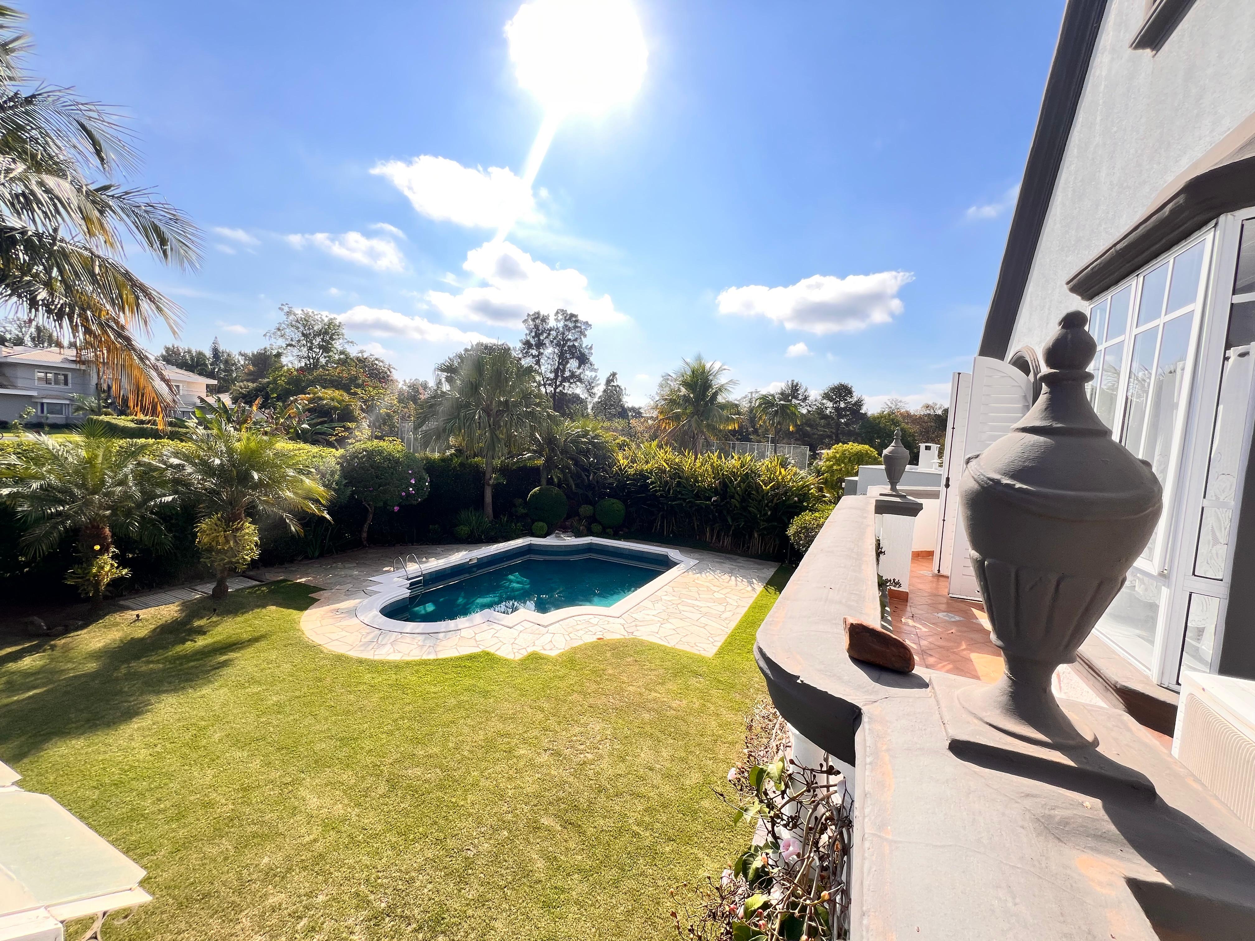 Casa com 5 dormit&oacute;rios &agrave; venda,650 m&sup2; - Condom&iacute;nio Lago Azul Golfe Clube - Ara&ccedil;oiaba - SP Rodovia Raposo Tavares Araçoiaba da Serra - 