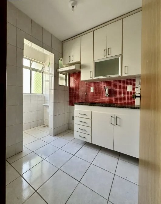 Apartamento - 2 Qts. - Elevador - cozinha montada - APENAS R$ 360K - Belo Horizonte - 