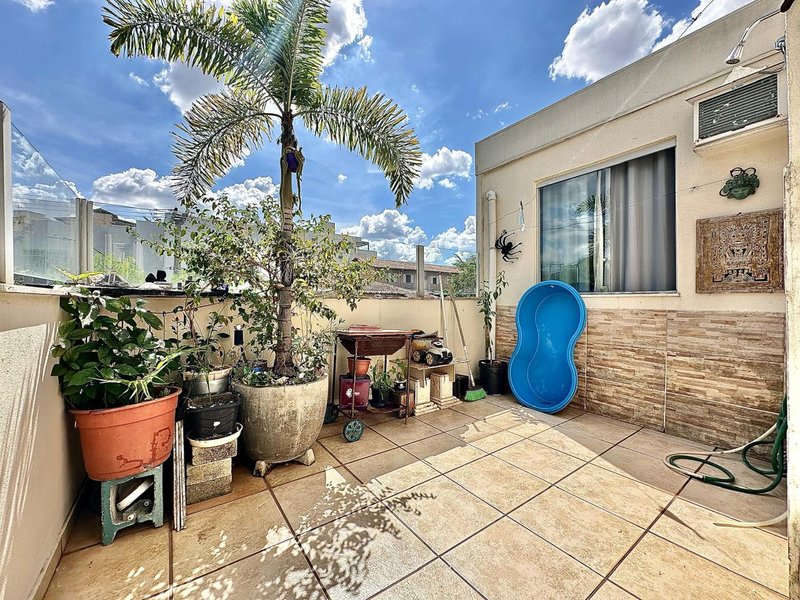 Cobertura - 04 qts. - 01 suíte - 105m² - Bairro Santa Amélia - Belo Horizonte - 