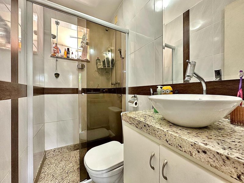 Cobertura - 04 qts. - 01 suíte - 105m² - Bairro Santa Amélia - Belo Horizonte - 