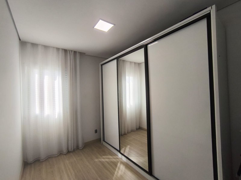 Apartamento com 3 Dormitórios e Vista Livre no Centro de Mogi - Mogi das Cruzes - 