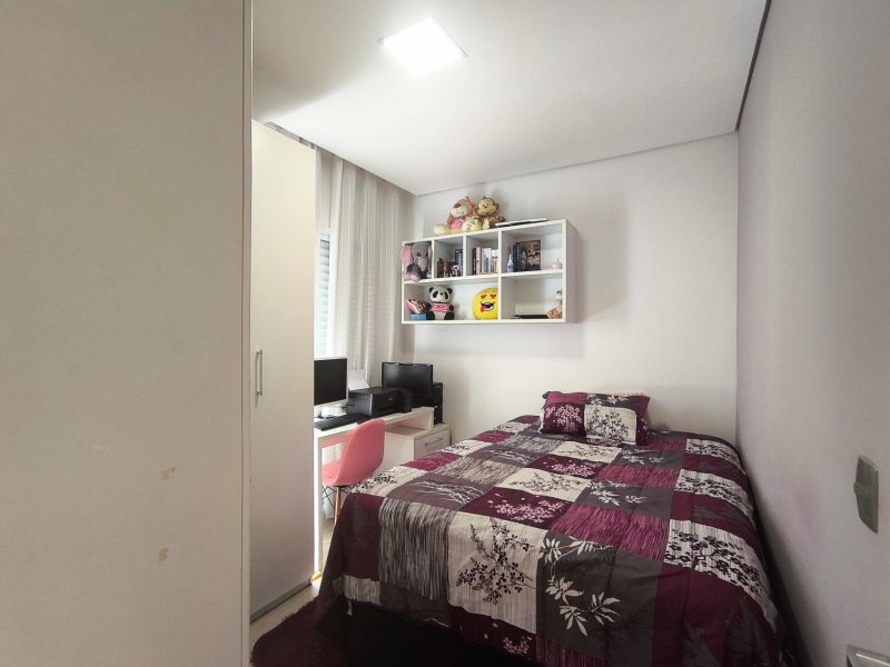 Apartamento com 3 Dormitórios e Vista Livre no Centro de Mogi - Mogi das Cruzes - 