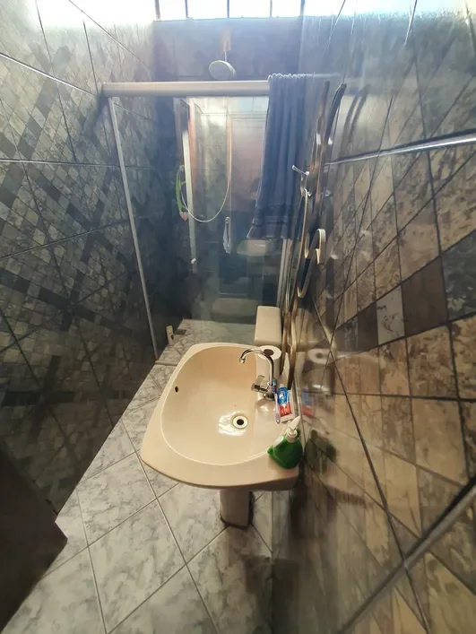 Casa Esquina - 4 Qts. - 02 Suítes - 03 Vgs. - 387m² área construída - R$ 1.300mi Rua Vicenzo Masi Belo Horizonte - 