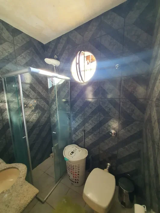 Casa Esquina - 4 Qts. - 02 Suítes - 03 Vgs. - 387m² área construída - R$ 1.300mi Rua Vicenzo Masi Belo Horizonte - 