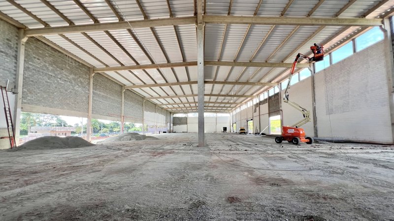 GALPÃO DE 5.000m2 EM ARUJÁ DISPONÍVEL PARA LOCAÇÃO!! - Arujá - 