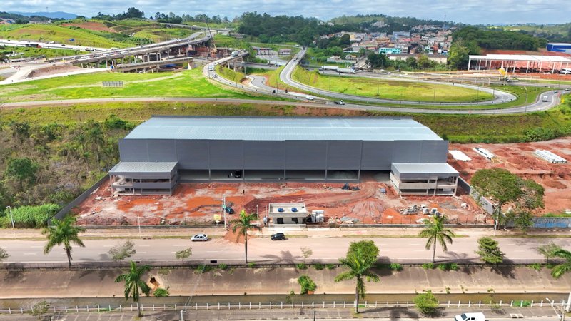 GALPÃO DE 5.000m2 EM ARUJÁ DISPONÍVEL PARA LOCAÇÃO!! - Arujá - 
