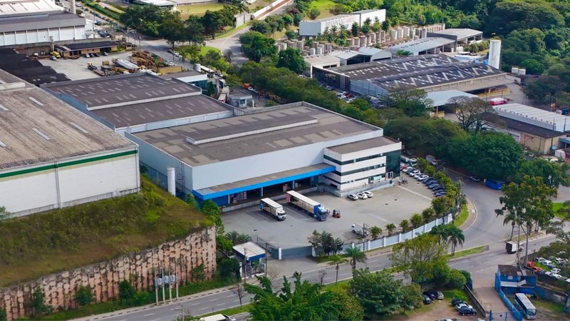 GALPÃO DE 4.000m2 EM GUARULHOS DISPONÍVEL PARA LOCAÇÃO!! - Guarulhos - 