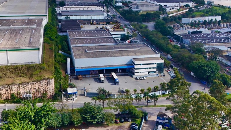 GALPÃO DE 4.000m2 EM GUARULHOS DISPONÍVEL PARA LOCAÇÃO!! - Guarulhos - 