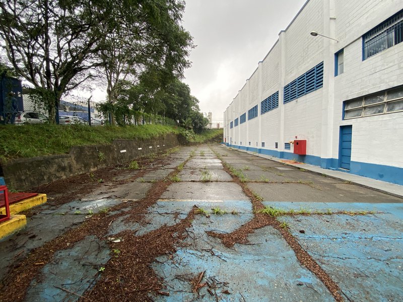 GALPÃO DE 4.400m2 EM GUARULHOS DISPONÍVEL PARA LOCAÇÃO!! - Guarulhos - 