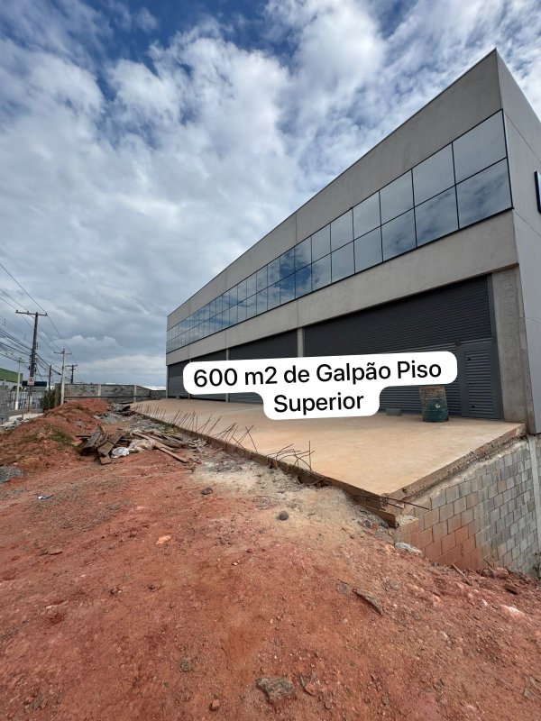 GALPÃO DE 1.300m2 EM ARUJÁ DISPONÍVEL PARA LOCAÇÃO!! - Arujá - 