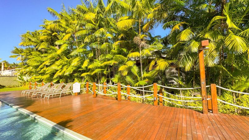 Casa em Condomínio na Praia de Juquehy - À VENDA - São Sebastião - 
