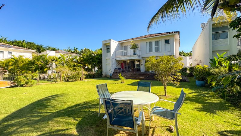 Casa em Condomínio na Praia de Juquehy - À VENDA - São Sebastião - 