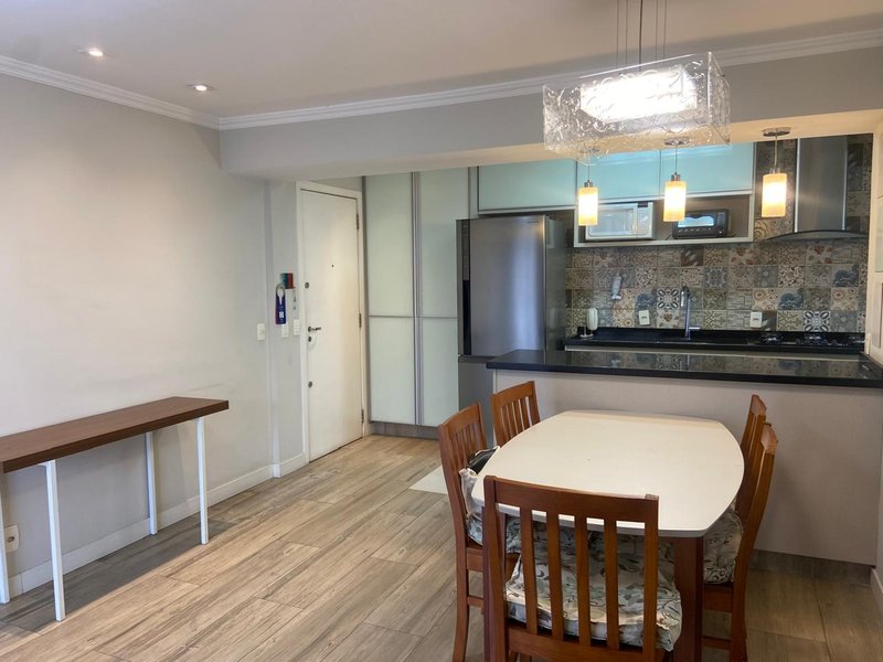 VENDE-SE LINDO APARTAMENTO 70M2 - 2 QUARTOS 1 VAGA Avenida Marquês de São Vicente São Paulo - 