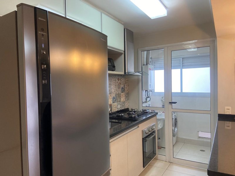 VENDE-SE LINDO APARTAMENTO 70M2 - 2 QUARTOS 1 VAGA Avenida Marquês de São Vicente São Paulo - 