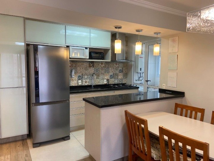 VENDE-SE LINDO APARTAMENTO 70M2 - 2 QUARTOS 1 VAGA Avenida Marquês de São Vicente São Paulo - 