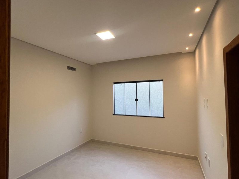 Linda casa no Jardim América em Eunápolis Avenida América  Eunápolis - 