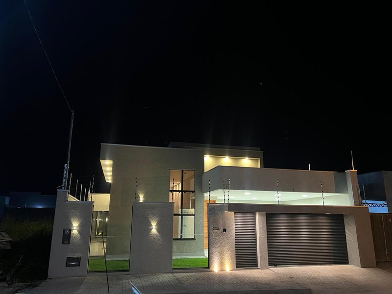 Linda casa no Jardim América em Eunápolis Avenida América  Eunápolis - 