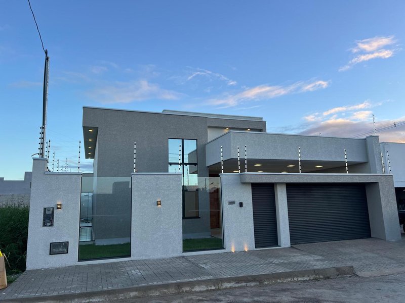 Linda casa no Jardim América em Eunápolis Avenida América  Eunápolis - 