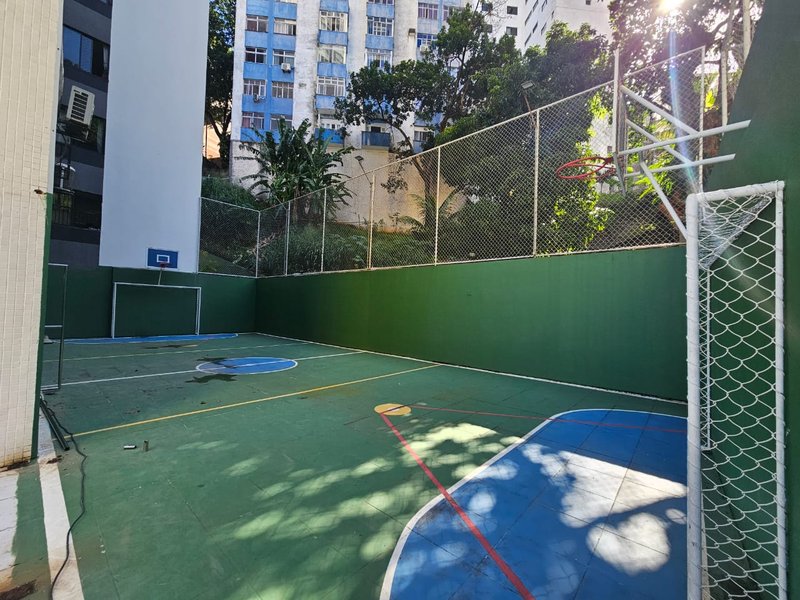 APARTAMENTO 4 QUARTOS 2 SUÍTES LAVABO NASCENTE 2 GARAGENS PISCINA QUADRA À VENDA NA GRAÇA! Rua Djalma Ramos Salvador - 