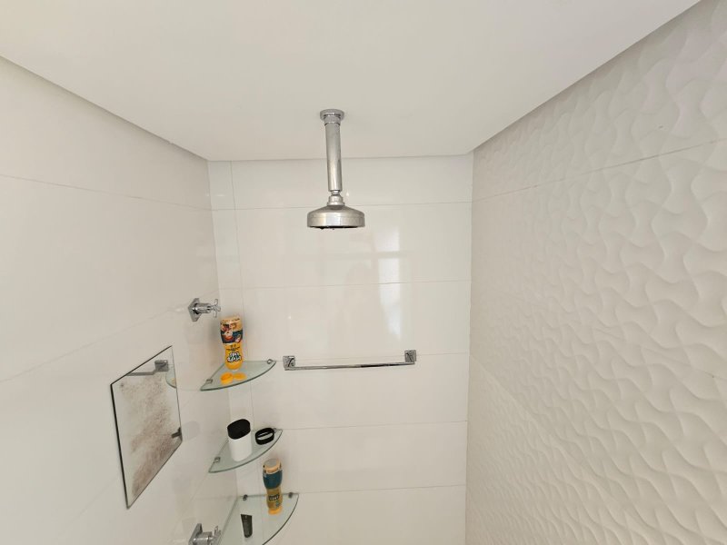 APARTAMENTO 4 QUARTOS 2 SUÍTES LAVABO NASCENTE 2 GARAGENS PISCINA QUADRA À VENDA NA GRAÇA! Rua Djalma Ramos Salvador - 