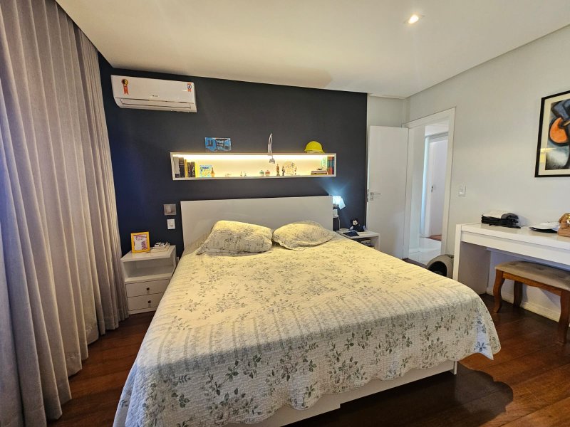 APARTAMENTO 4 QUARTOS 2 SUÍTES LAVABO NASCENTE 2 GARAGENS PISCINA QUADRA À VENDA NA GRAÇA! Rua Djalma Ramos Salvador - 