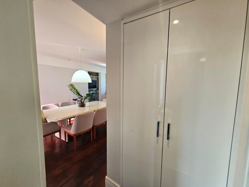 APARTAMENTO 4 QUARTOS 2 SUÍTES LAVABO NASCENTE 2 GARAGENS PISCINA QUADRA À VENDA NA GRAÇA! Rua Djalma Ramos Salvador - 