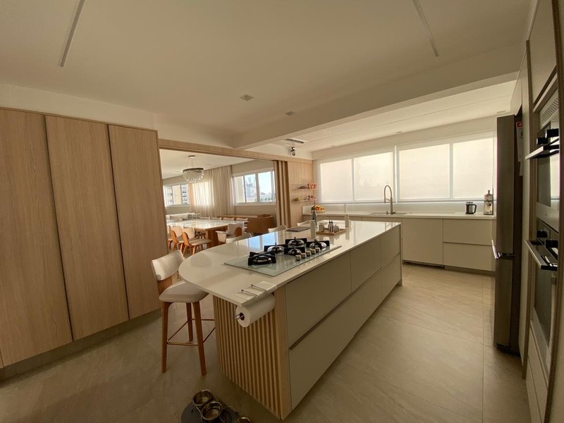 Apartamento Reformado a Venda de 220m² - 3 Dorms (2 Suítes) e 2 Vagas de Garagem Rua Sergipe São Paulo - 
