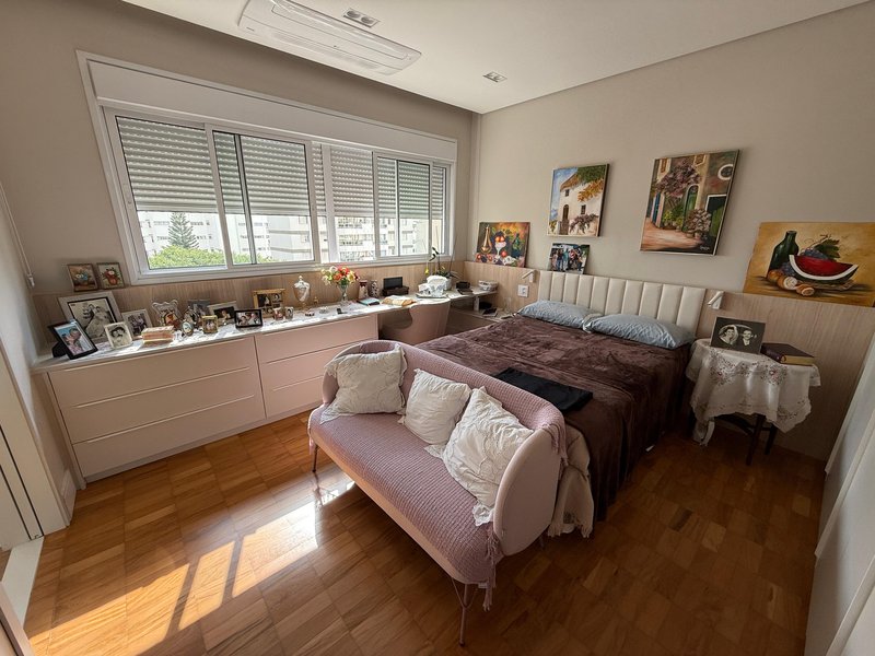 Apartamento Reformado a Venda de 220m² - 3 Dorms (2 Suítes) e 2 Vagas de Garagem Rua Sergipe São Paulo - 