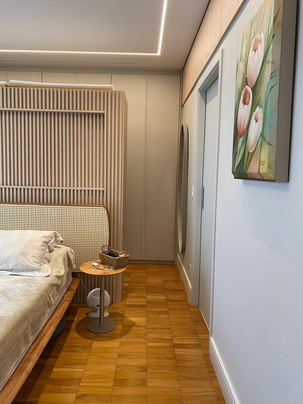 Apartamento Reformado a Venda de 220m² - 3 Dorms (2 Suítes) e 2 Vagas de Garagem Rua Sergipe São Paulo - 
