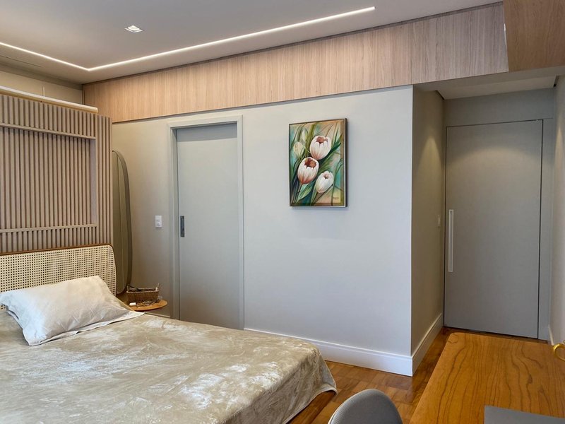 Apartamento Reformado a Venda de 220m² - 3 Dorms (2 Suítes) e 2 Vagas de Garagem Rua Sergipe São Paulo - 