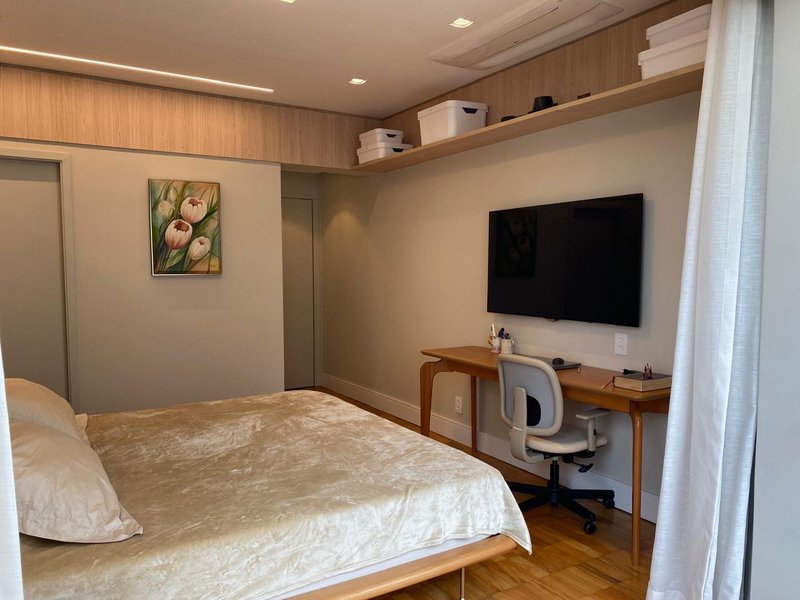 Apartamento Reformado a Venda de 220m² - 3 Dorms (2 Suítes) e 2 Vagas de Garagem Rua Sergipe São Paulo - 