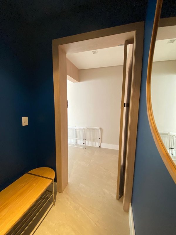 Apartamento Reformado a Venda de 220m² - 3 Dorms (2 Suítes) e 2 Vagas de Garagem Rua Sergipe São Paulo - 