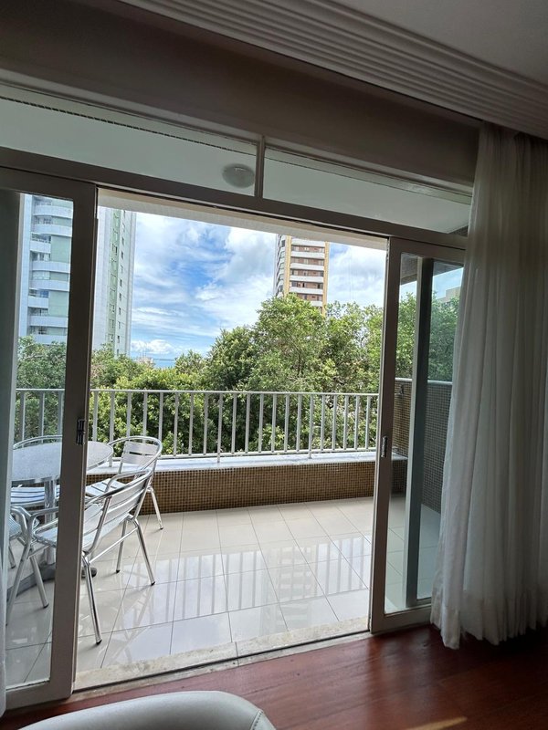 APARTAMENTO VISTA MAR 4 QUARTOS 2 SUÍTES VARANDA LAVABO 4 GARAGENS À VENDA NA VITÓRIA! Avenida Sete de Setembro Salvador - 