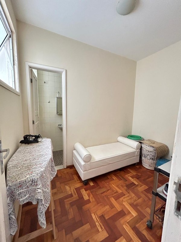 APARTAMENTO VISTA MAR 4 QUARTOS 2 SUÍTES VARANDA LAVABO 4 GARAGENS À VENDA NA VITÓRIA! Avenida Sete de Setembro Salvador - 