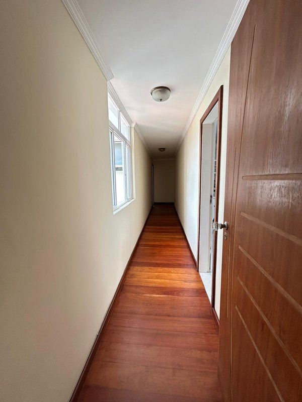 APARTAMENTO VISTA MAR 4 QUARTOS 2 SUÍTES VARANDA LAVABO 4 GARAGENS À VENDA NA VITÓRIA! Avenida Sete de Setembro Salvador - 