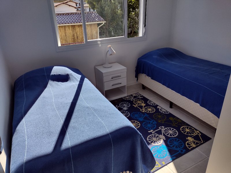 CONCOMÍNIO VILLA LORENZO - COM VISTA PARA O MAR DE JURERÊ - Florianópolis - 