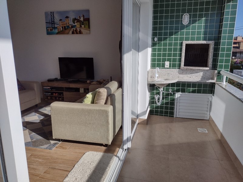 CONCOMÍNIO VILLA LORENZO - COM VISTA PARA O MAR DE JURERÊ - Florianópolis - 