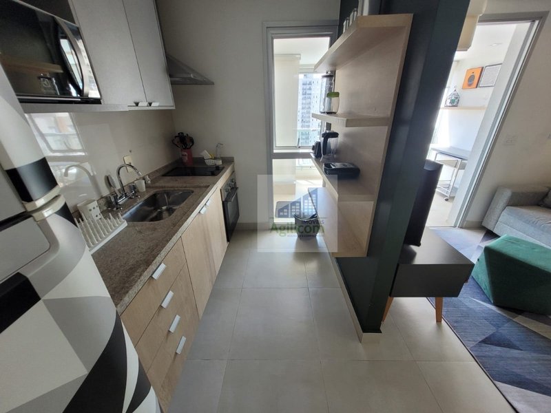 STUDIO MOBILIADO À VENDA EM MOEMA COM  37M² E 1 VAGA DE GARAGEM Avenida Aratãs São Paulo - 