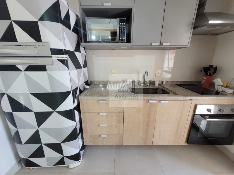 STUDIO MOBILIADO À VENDA EM MOEMA COM  37M² E 1 VAGA DE GARAGEM Avenida Aratãs São Paulo - 
