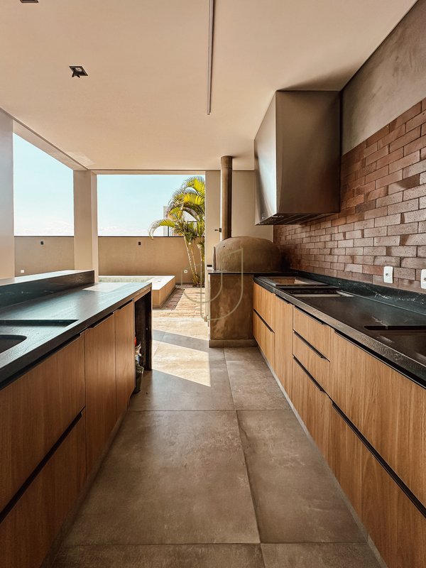 Casa com 4 Suítes no Condomínio Residencial Monte Carlo Av. José Pinto Ferreira São José dos Campos - 