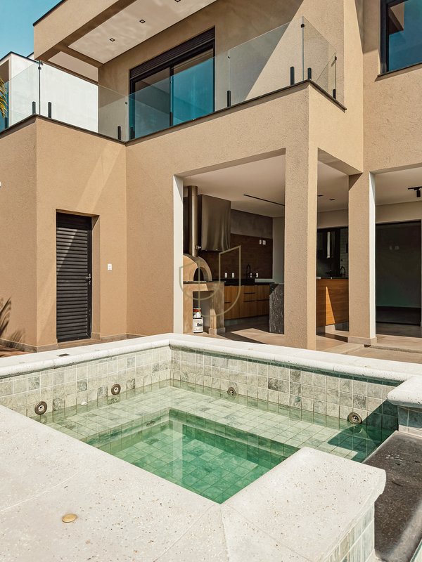 Casa com 4 Suítes no Condomínio Residencial Monte Carlo Av. José Pinto Ferreira São José dos Campos - 