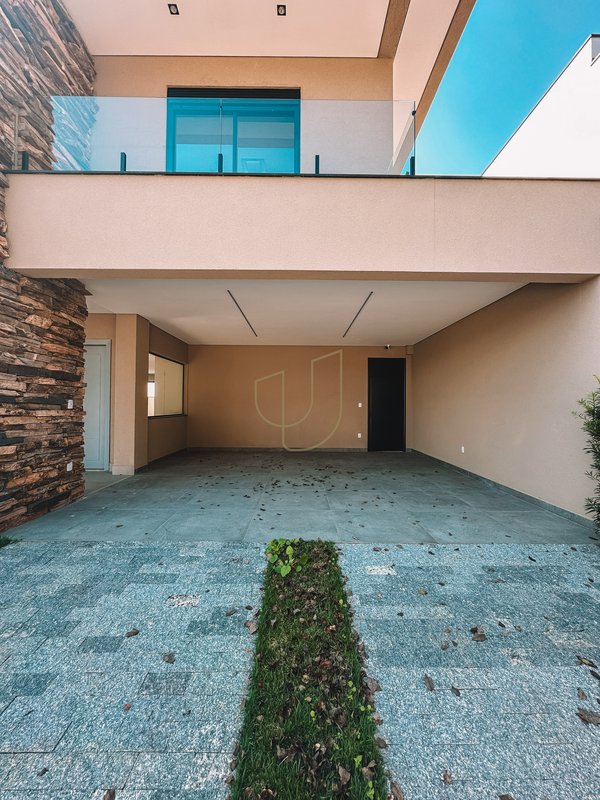 Casa com 4 Suítes no Condomínio Residencial Monte Carlo Av. José Pinto Ferreira São José dos Campos - 