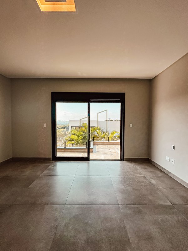 Casa com 4 Suítes no Condomínio Residencial Monte Carlo Av. José Pinto Ferreira São José dos Campos - 